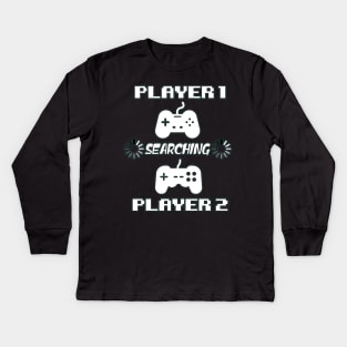 Player 1 searching player 2 Kids Long Sleeve T-Shirt